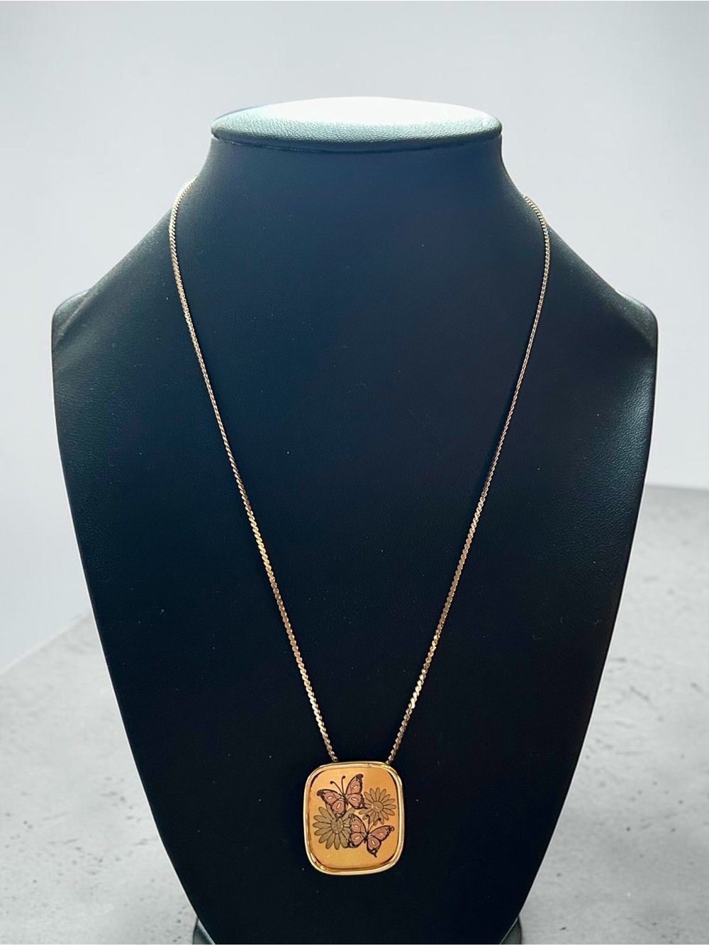 Vintage Reed & Barton Damascene Butterfly Daisies Pendant Necklace - Picture 3 of 9